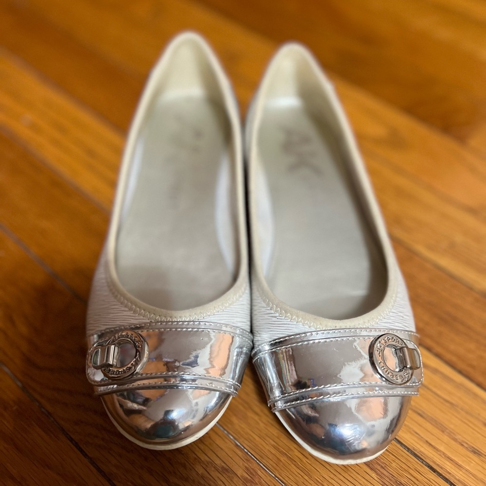 Flats, Dress shoes, Anne Klein Sport. Size 6 Great Condition.